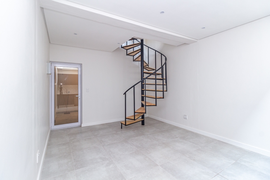 To Let 1 Bedroom Property for Rent in Sea Point Western Cape